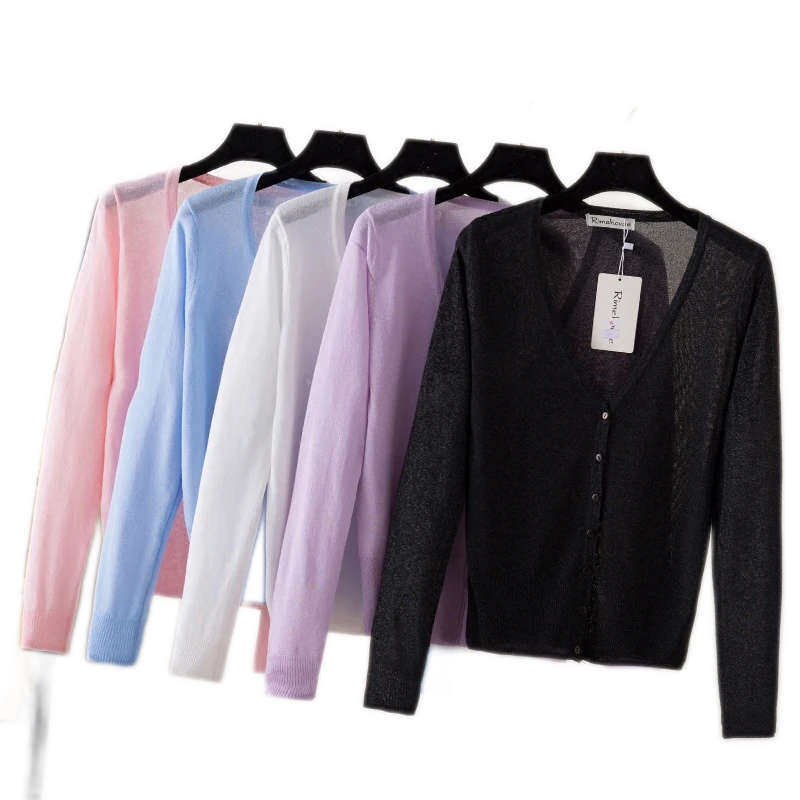 Black Cropped Korean V-neck Knit Cardigan