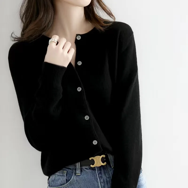 Round Neck Loose Fit Knitted Cardigan Sweater